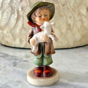 VINTAGE Goebel Hummel "Lost Sheep" #68/0 Boy Lamb Figurine